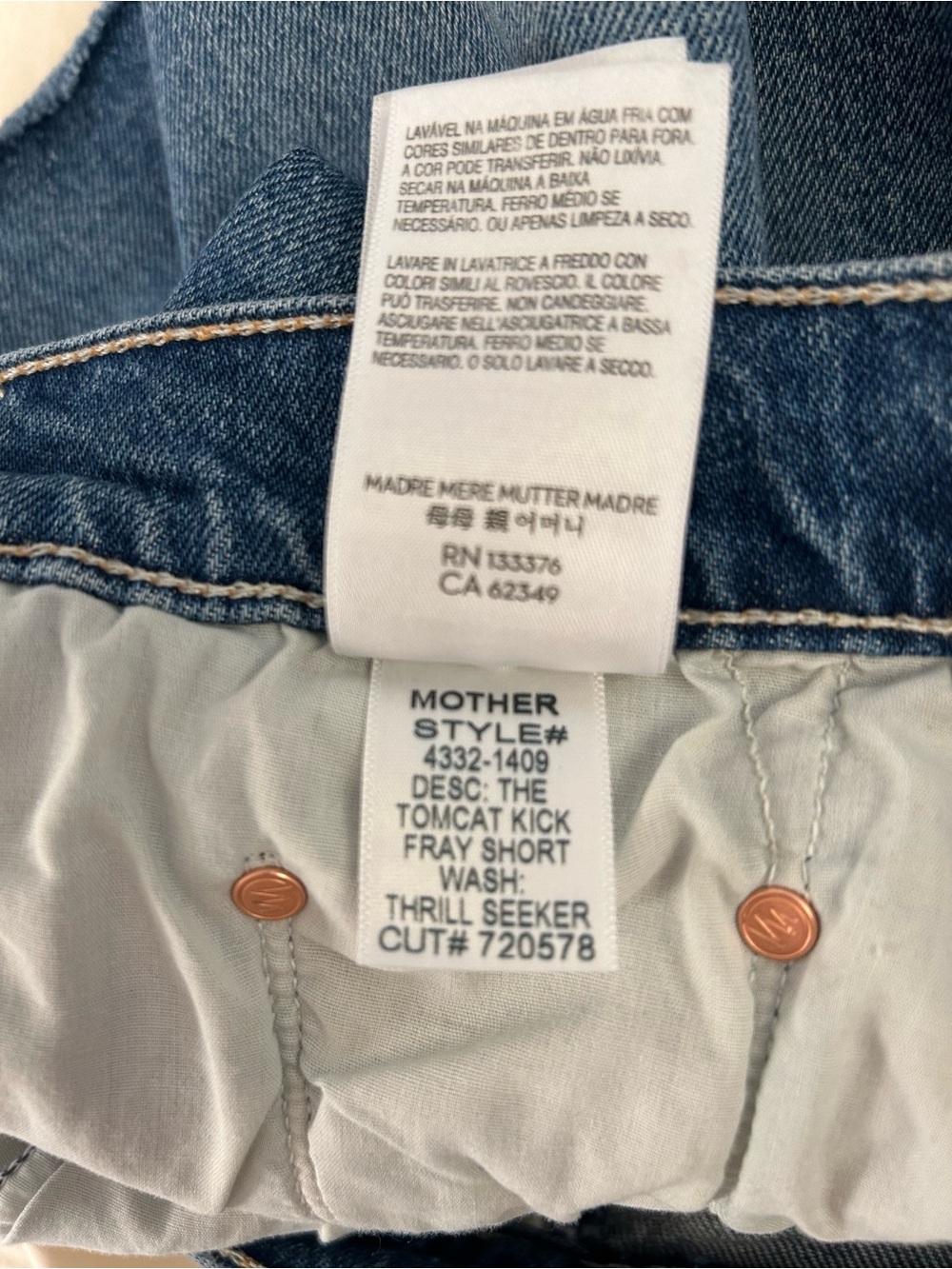 Mother The Tomcat Cutoff Denim Shorts in Thrill Seeker Size 28 - Picture 11 of 11